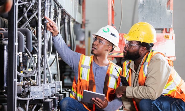 Best Local Electrician Companies  in Dallas, OR
