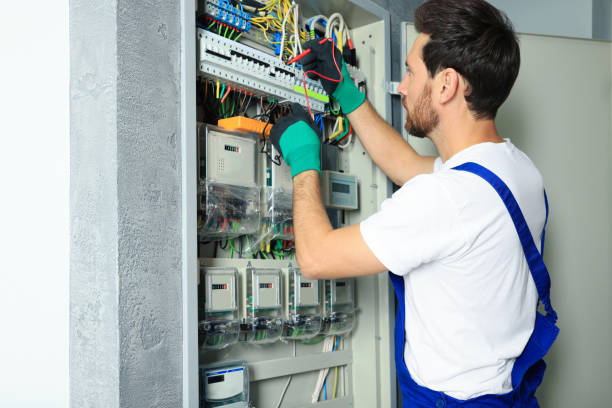 Best Emergency Electrician Near Me  in Dallas, OR
