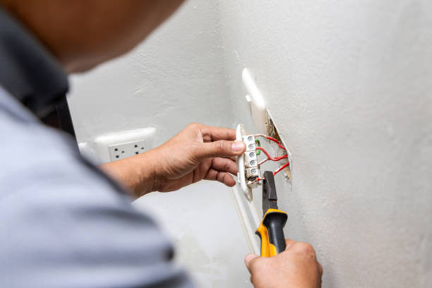 Best Circuit Breaker Repair  in Dallas, OR