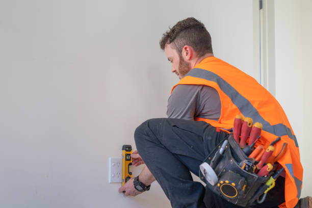 Best Affordable Electrician  in Dallas, OR